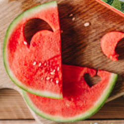 Ja! Natürlich Bio-Wassermelone ausgestochen, Herz & Mond