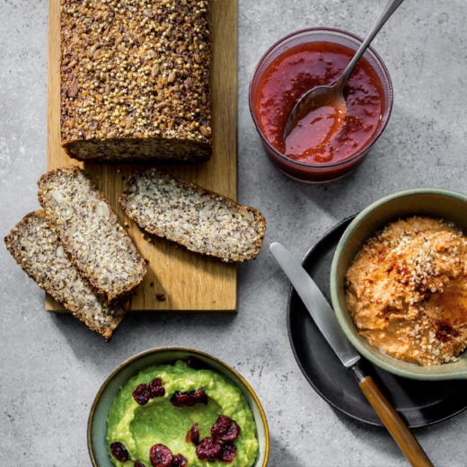 Ernährung im Einklang mit dem Zyklus, Brot mit Nüssen und Leinsamen - Ja! Natürlich