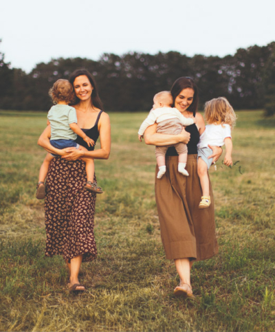 Ernährung im Einklang mit dem Zyklus, Haselmayr & Rosenberger mit ihren Kindern - Ja! Natürlich