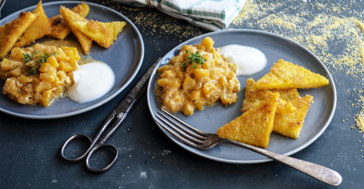 Knusprige Polenta-Ecken mit Kürbis-Rahmragout