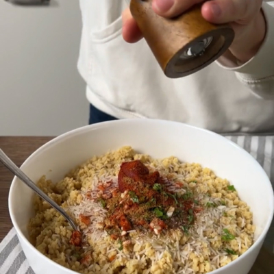 Gefüllte Bio-Zwiebel, Step 2 Sojafaschiertes mit Reis und Gewürzen vermengen