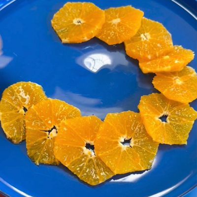 Bio-Rezept Orangen-Carpaccio mit Goldhirse-Tabouleh, Bio-Orangen schneiden, Step 1