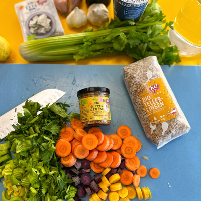 Herzhafte Linsensuppe, Step 2, Gemüse kleinschneiden