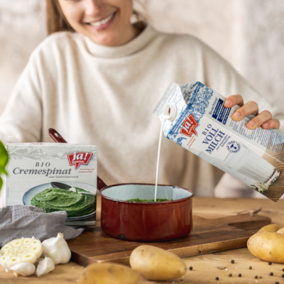 Cremespinat mit Kartoffeln und Spiegelei