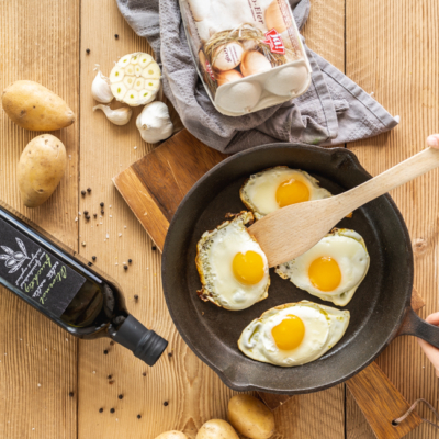 Cremespinat mit Kartoffeln und Spiegelei