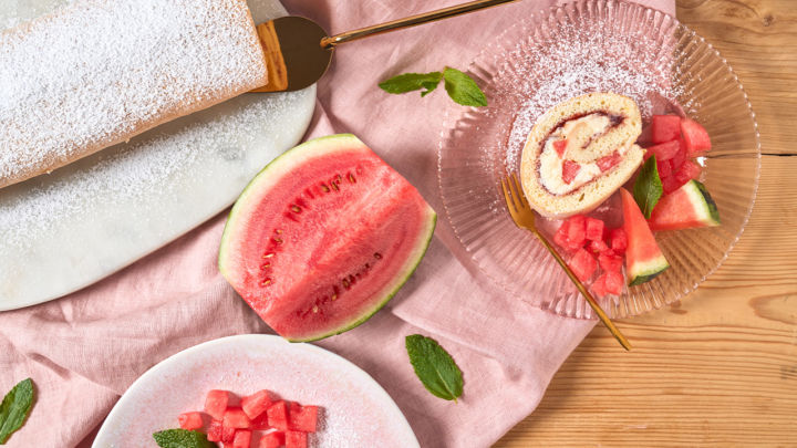 Fruchtige Biskuitrolle mit Melone