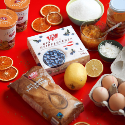 Bio-Zutaten auf einem Tisch