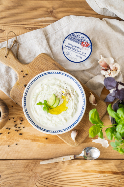 Bio-Griechischer Joghurt von Ja! Natürlich in einer Schüssel.