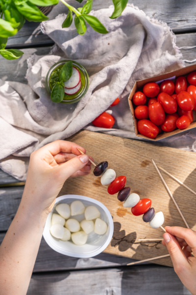 Mozzarella-Tomaten-Spießchen | Rezept – Ja! Natürlich