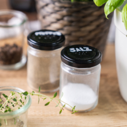 DIY-Salz- und Pfefferstreuer.