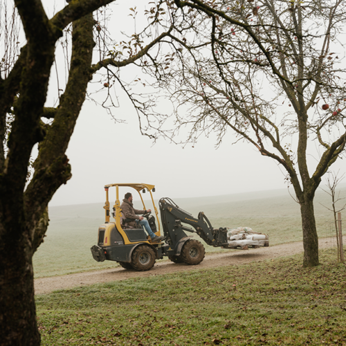 Christian Neumann am Traktor