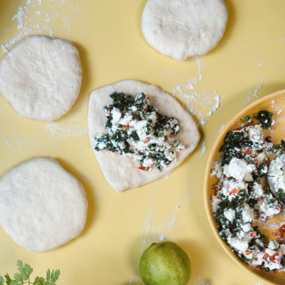 Flatbreads gefüllt mit Spinat und Feta