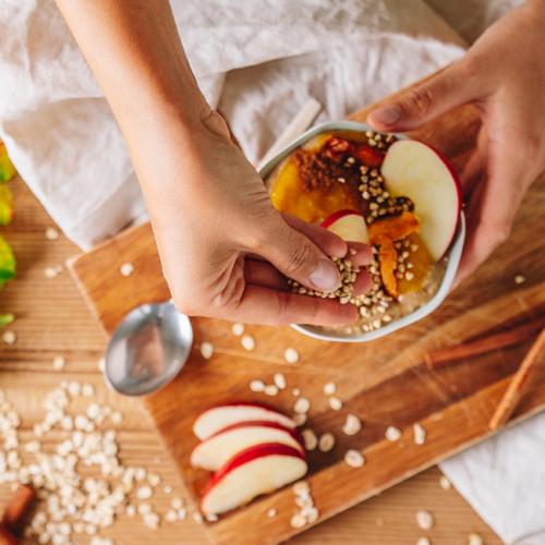 Bio-Porridge in einer Schale