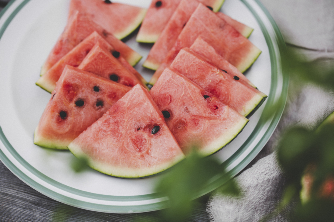 Bio-Melonen kugeln durch unsere Sommerküche