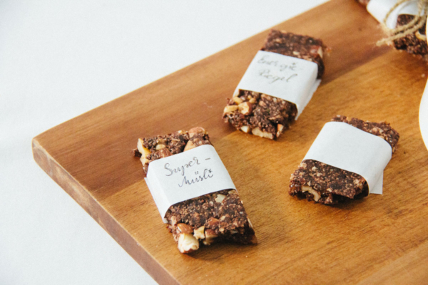 Chia-Müsliriegel mit Kakao