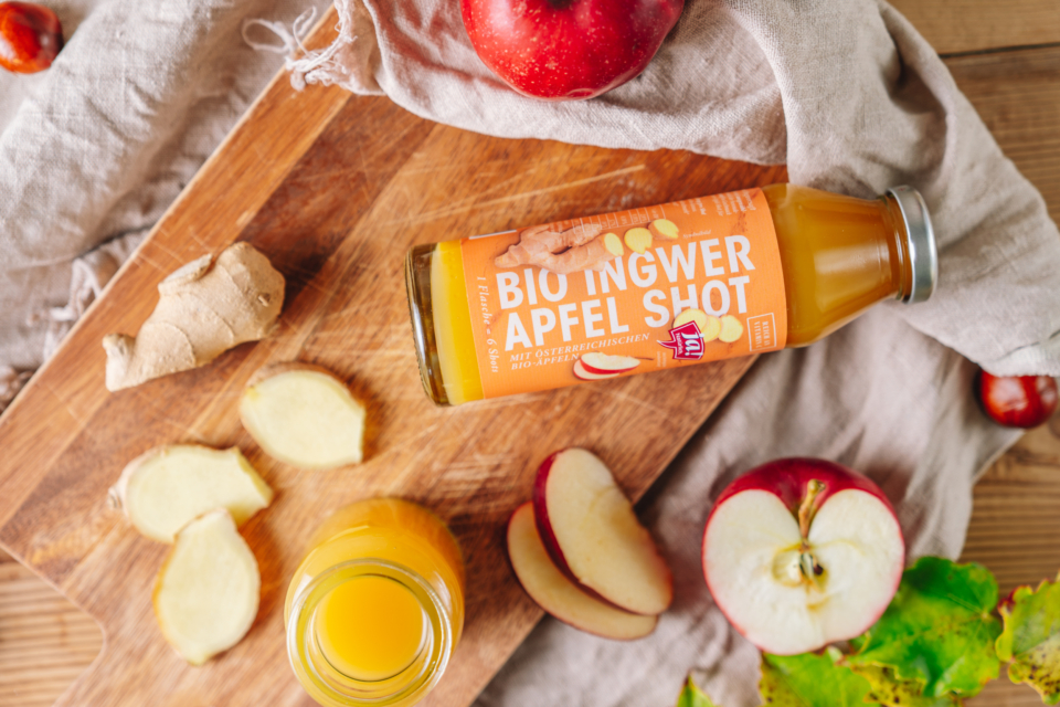 Shot für Shot durch die kalte Jahreszeit mit unserem Bio-Ingwer-Apfel-Shot