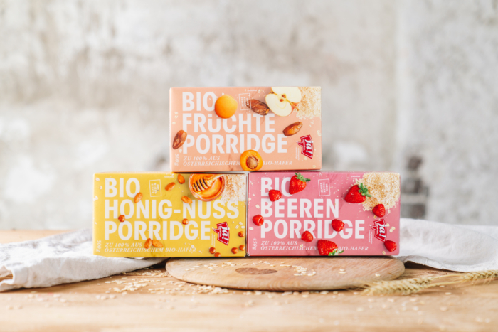 Verschiedene Bio-Porridge Sorten.
