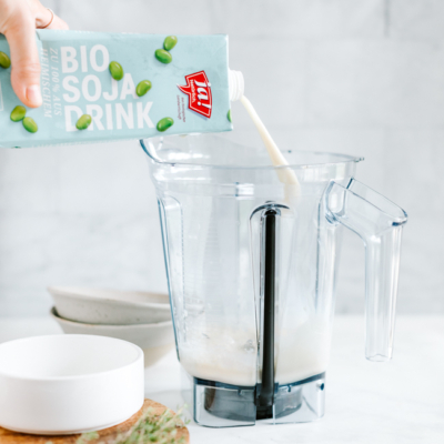 Knoblauchcreme vorbereiten