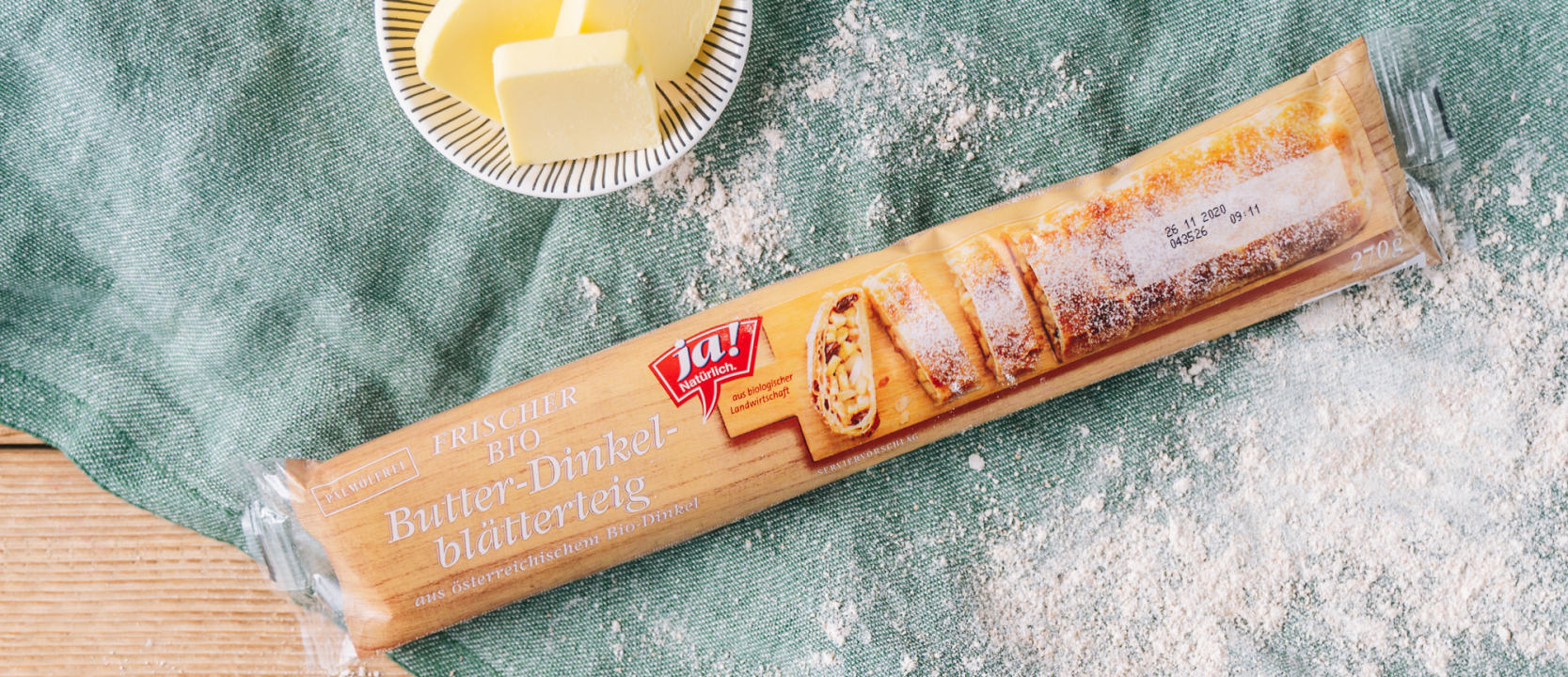 Eine Packung Ja! Natürlich Bio-Butter-Dinkel-Blätterteig.