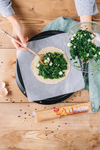 Blätterteigkranz mit Spinat &amp; Feta | Rezept – Ja! Natürlich