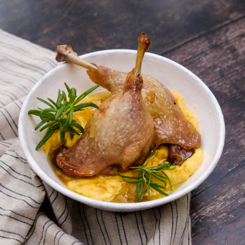 Süß-Saure Entenkeule mit cremiger Süßkartoffel-Polenta