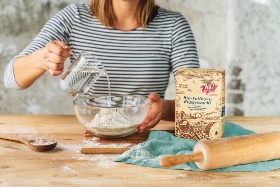 Bio-Roggen-Vollkornmehl aus dem Bio-Zentrum Lobau