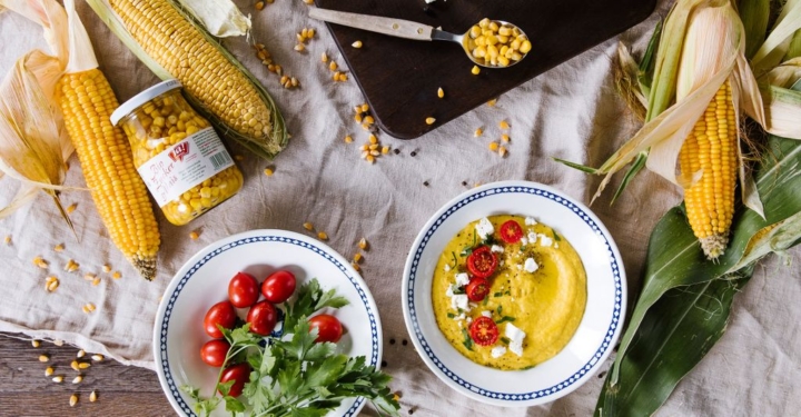 Selbstgemachte Polenta vom Bio-Maiskolben