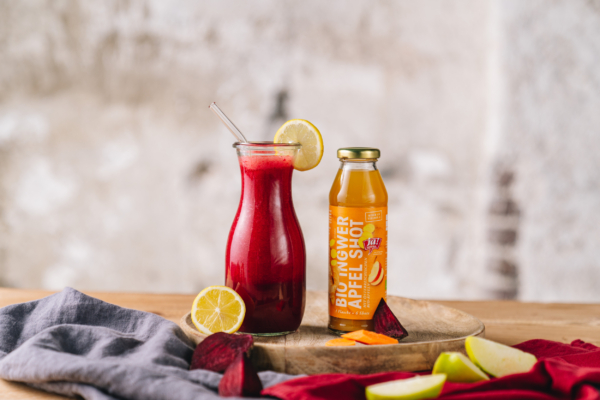 Energie-Smoothie mit Apfel-Ingwer-Shot