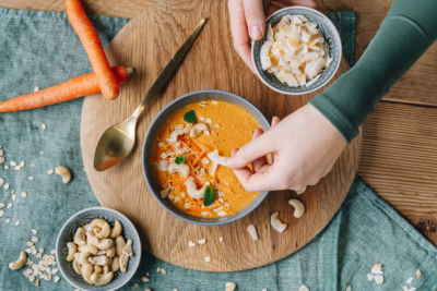 Carrot Cake Smoothie Bowl