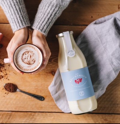 Bio-Leichtmilch im Mehrwegglas