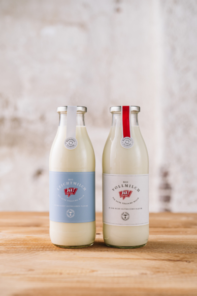 Bio-Leichtmilch in der Mehrwegflasche | Ja! Natürlich