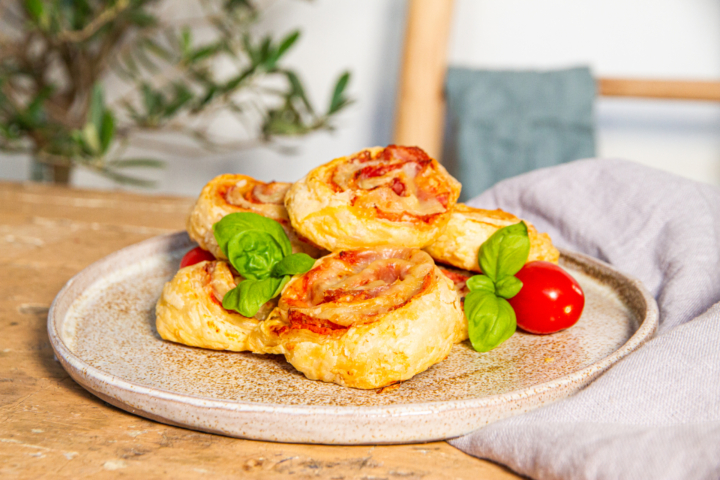 Pizzaschnecken aus Blätterteig