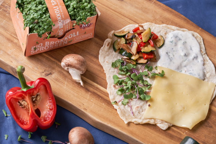 Selbstgemachte Wraps mit Veggie-Füllung