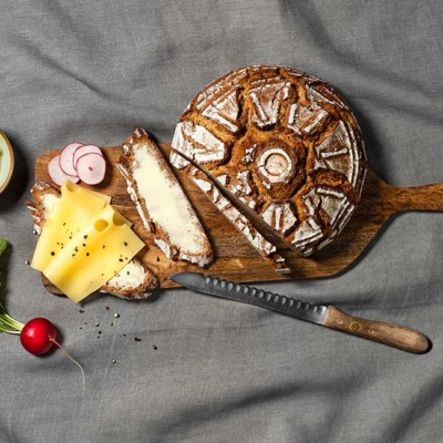 Bio-Sonnenbrot mit Käse.