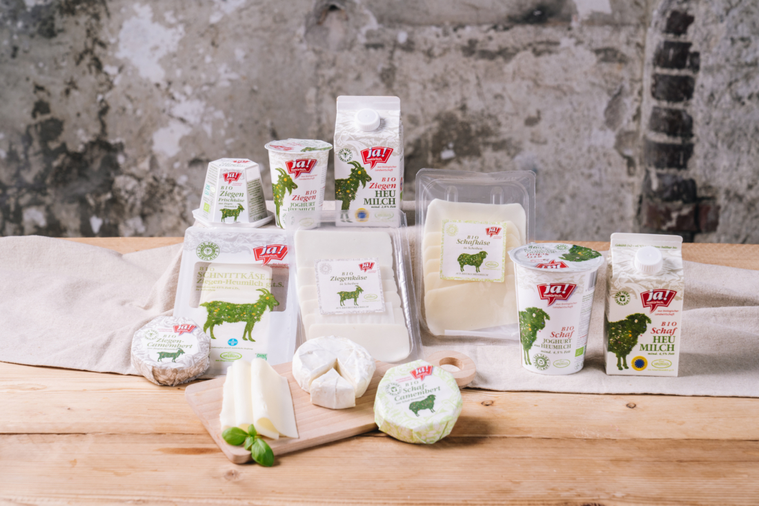 3 Gründe, um zu Ziegen- und Schafheumilch-Produkte zu greifen