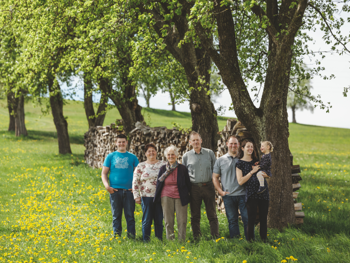 Familie Hofer in 4 Generationen