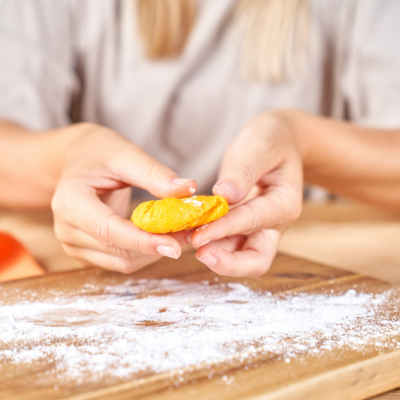 selbstgemachte Mochi mit Bio-Eis und Bio-Säften