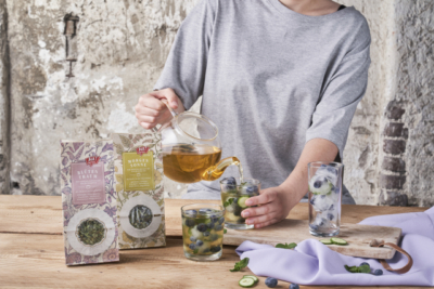 Eistee mit Heidelbeer Eiswürfel