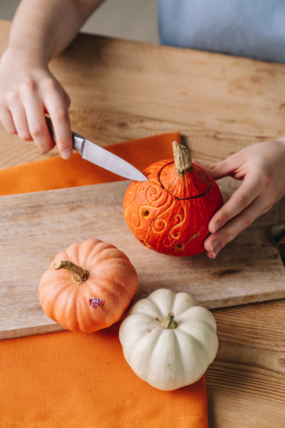 Teelichthalter DIY Kürbis