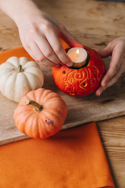 Teelichthalter DIY Kürbis