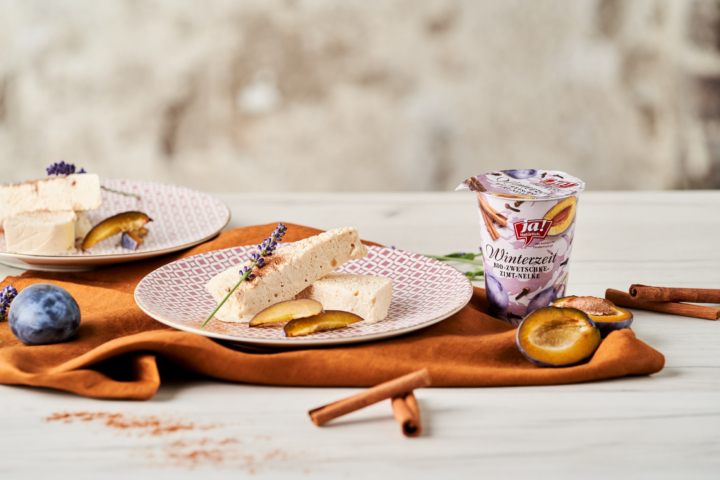 Zwetschke-Zimt-Nelke-Joghurt-Parfait