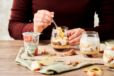 Winterzeit-Bio-Joghurts Bratapfel