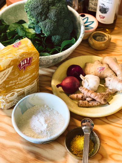 Pici mit Brokkoli-Kurkuma Karma Food