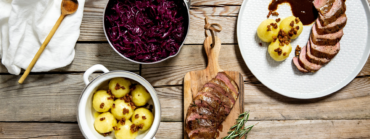Rosa gebratene Bio-Entenbrust mit Maroni-Rotkraut & Enten-Grammel-Knödel