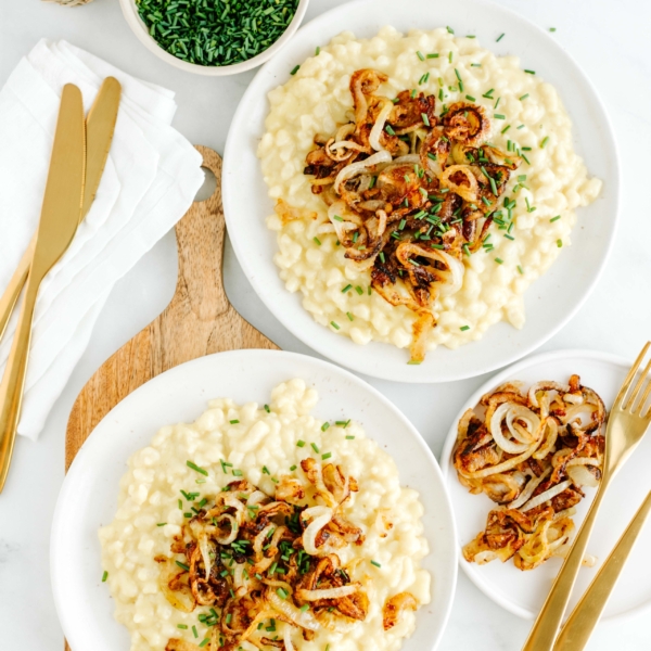 vegane Käsespätzle mit Röstzwiebel
